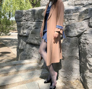无内衣秘书hd中字在线高清观看_免费观看高清版