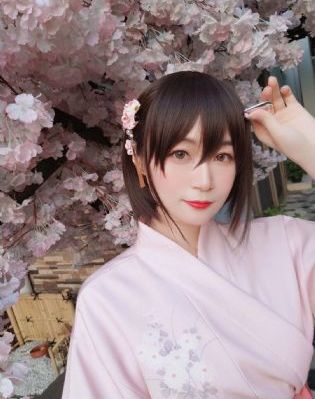 美国美女纯黄a片免费视频_1080高清完整版