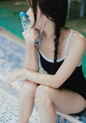 美女的白嫩大乳奶视频_720天堂在线