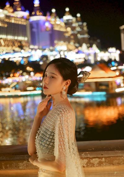 午夜80级理论片在线播放琪琪_BD英语动漫在线观看