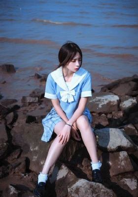免费男人下面进女人下面黄_1080超清免费观看